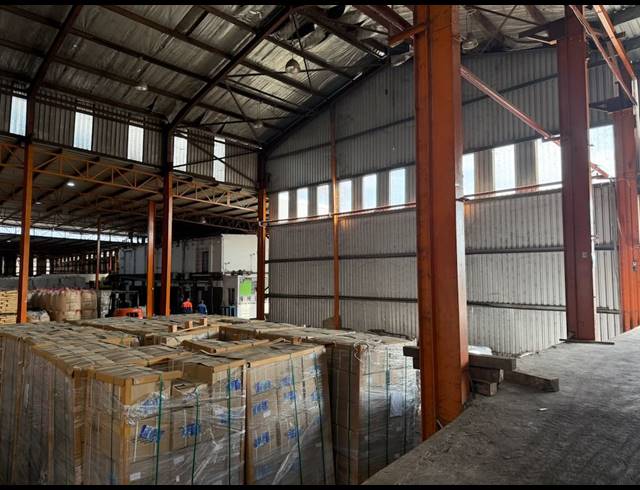 7,618M² WAREHOUSE FOR SALE IN MOBENI
